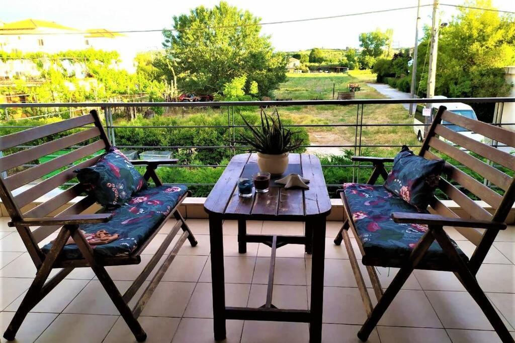 Maria'S House Apartment In Skála Foúrkas Екстериор снимка